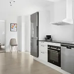 Premium High-street W Large Private Terrace Apartment