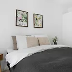 Premium High-street W Large Private Terrace Apartment Århus