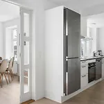 Premium High-street W Large Private Terrace *