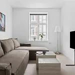 Premium High-street W Large Private Terrace Apartment Århus