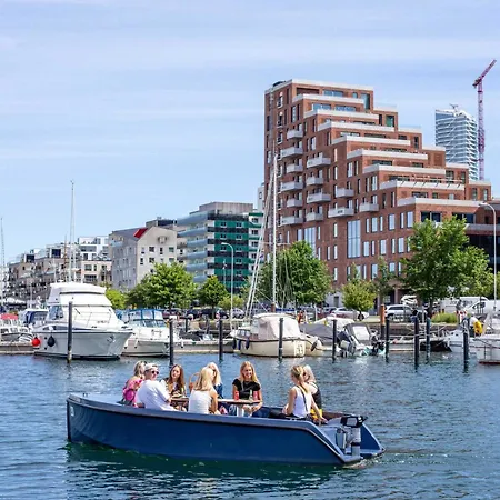 Premium High-street W Large Private Terrace Apartment Aarhus